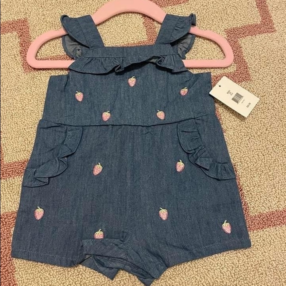 Crown and Ivy NWT 6 months strawberry jumper.